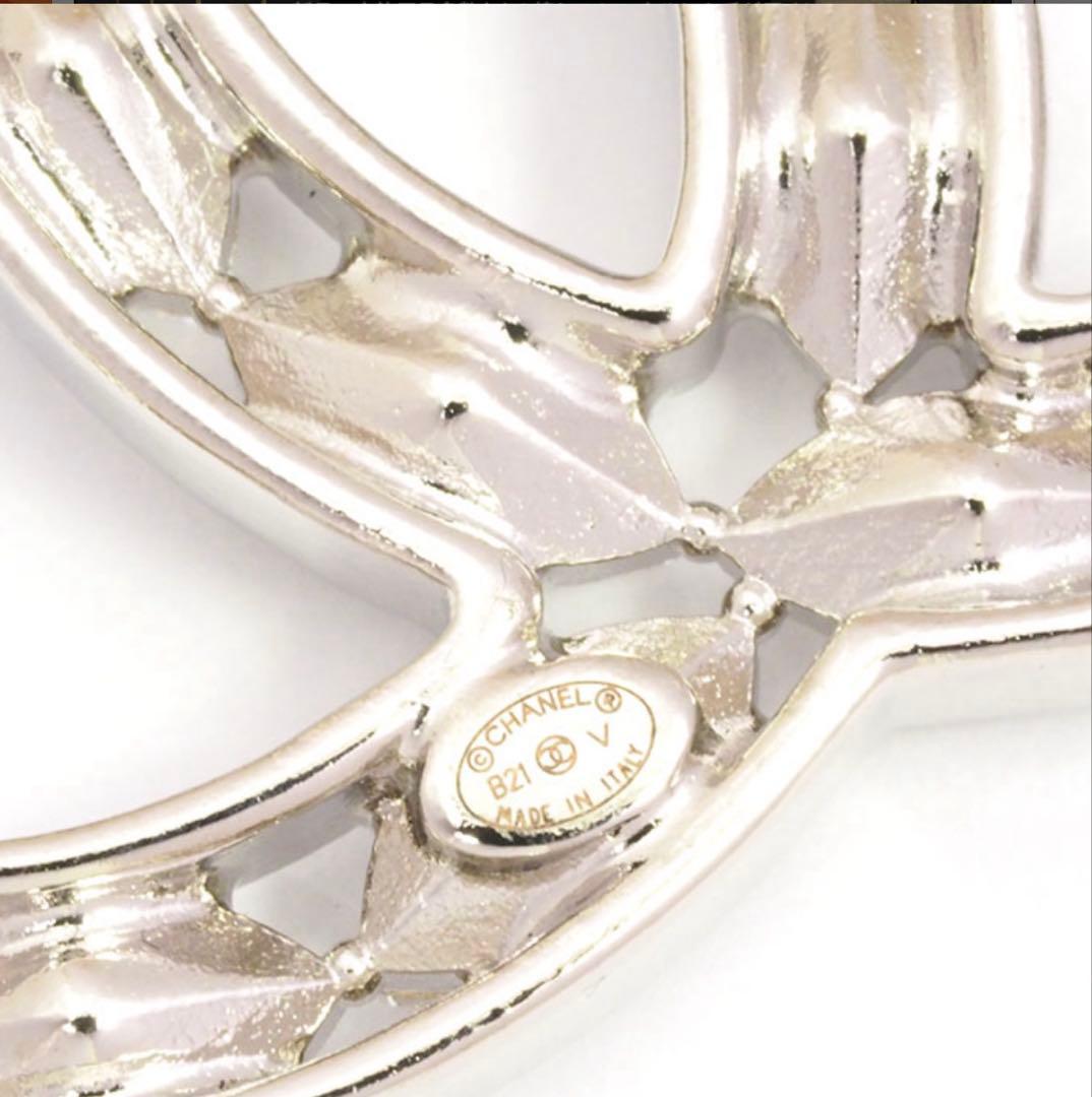 【約14万超】　シャネル　CHANEL ラインストーンブローチ