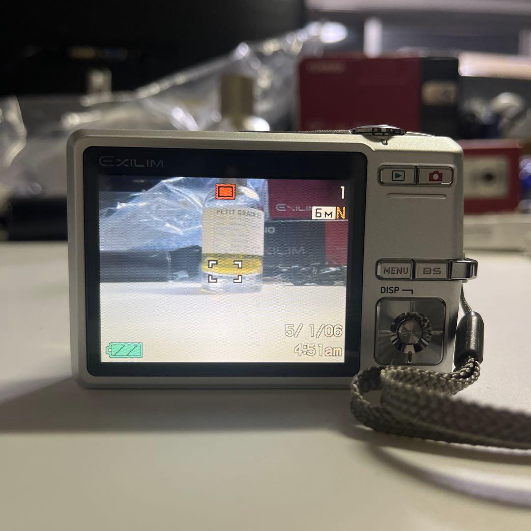 CASIO カシオ EXILIM EX-Z600 コンデジ シルバー