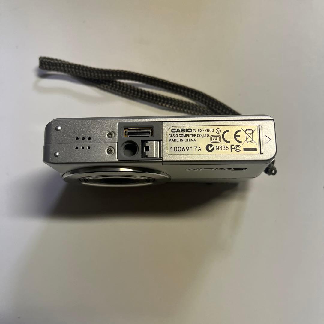 CASIO カシオ EXILIM EX-Z600 コンデジ シルバー