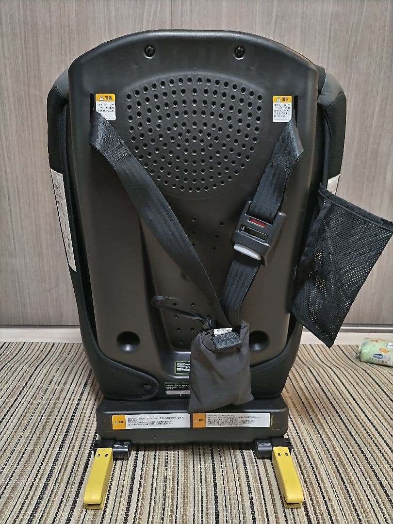 Aprica ジュニアシート ブラック　チャイルドシート　写真のものが全てです