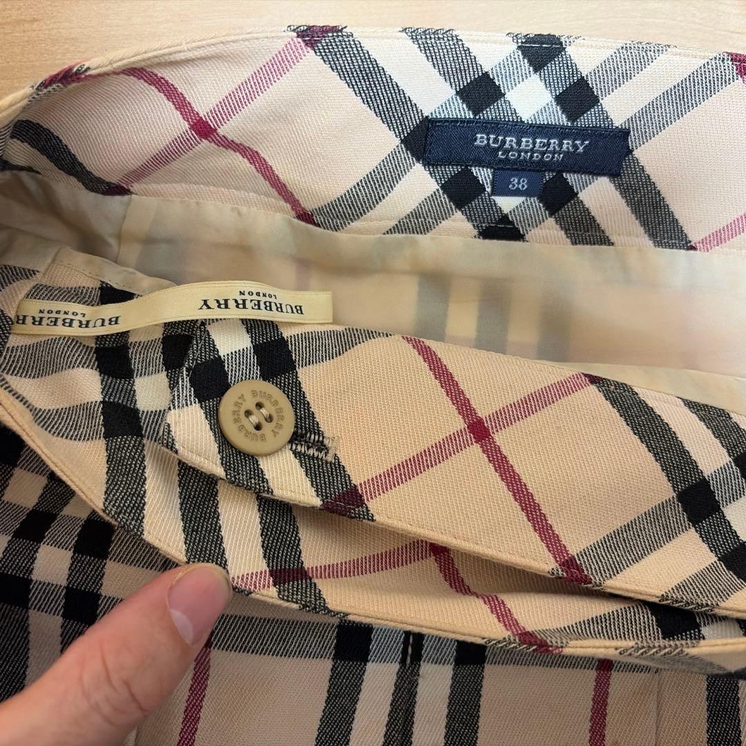 Burberry バーバリーノバチェックプリーツスカート ベージュ　Mサイズ