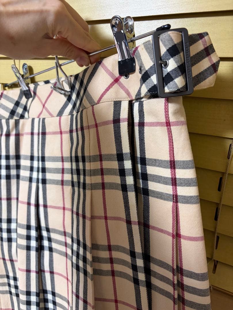 Burberry バーバリーノバチェックプリーツスカート ベージュ　Mサイズ