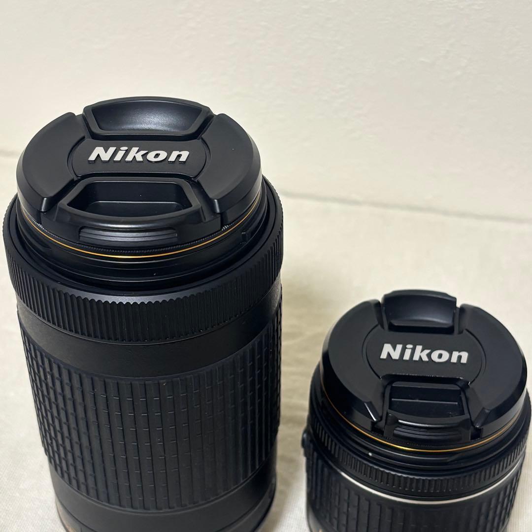 【極美品】使用回数少　Nikon D5600 ダブルズームキット