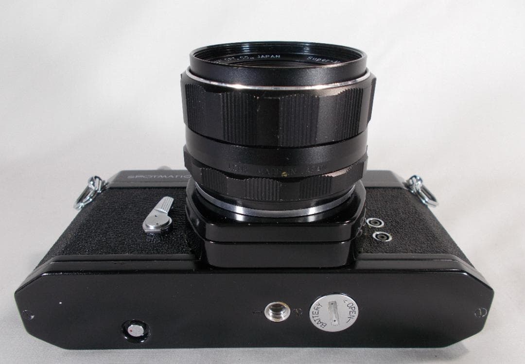フィルムカメラ 整備済　Pentax SP + レンズ f/1.8　L207