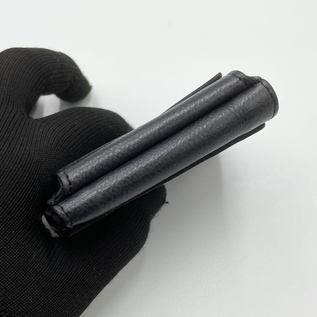 極美品　イルビゾンテ　トリフォルド　折り財布　ロゴ刻印　レザー　ブラック