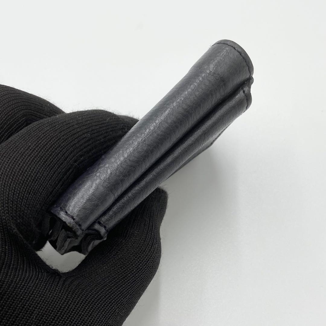 極美品　イルビゾンテ　トリフォルド　折り財布　ロゴ刻印　レザー　ブラック