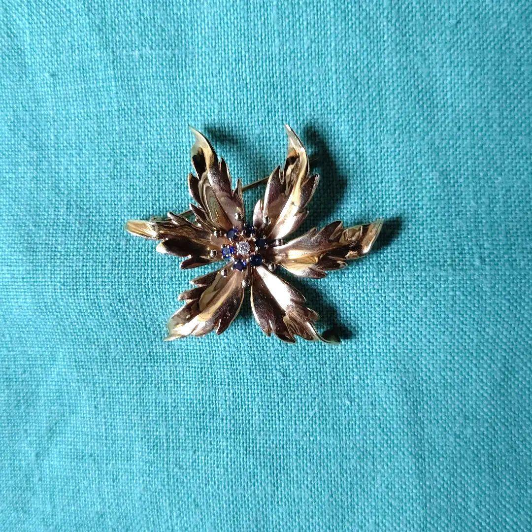 〈中古〉 ティファニー 14K フラワーブローチ ダイヤとサファイアの花芯