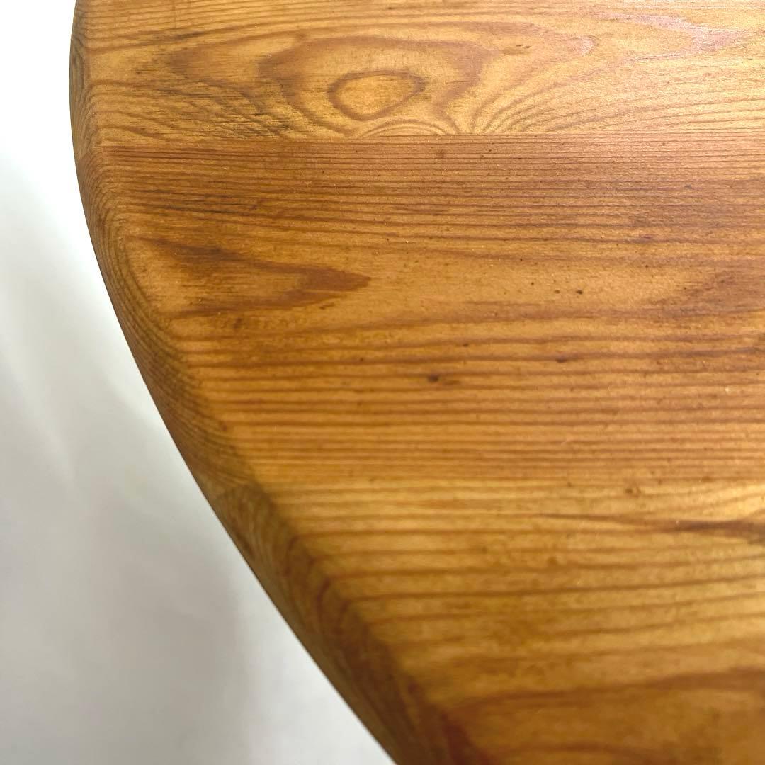 円テーブル・古いパイン材　　　　直径95cm・高さ73cm