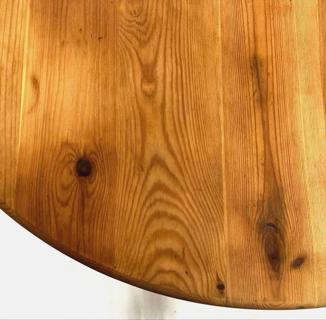 円テーブル・古いパイン材　　　　直径95cm・高さ73cm