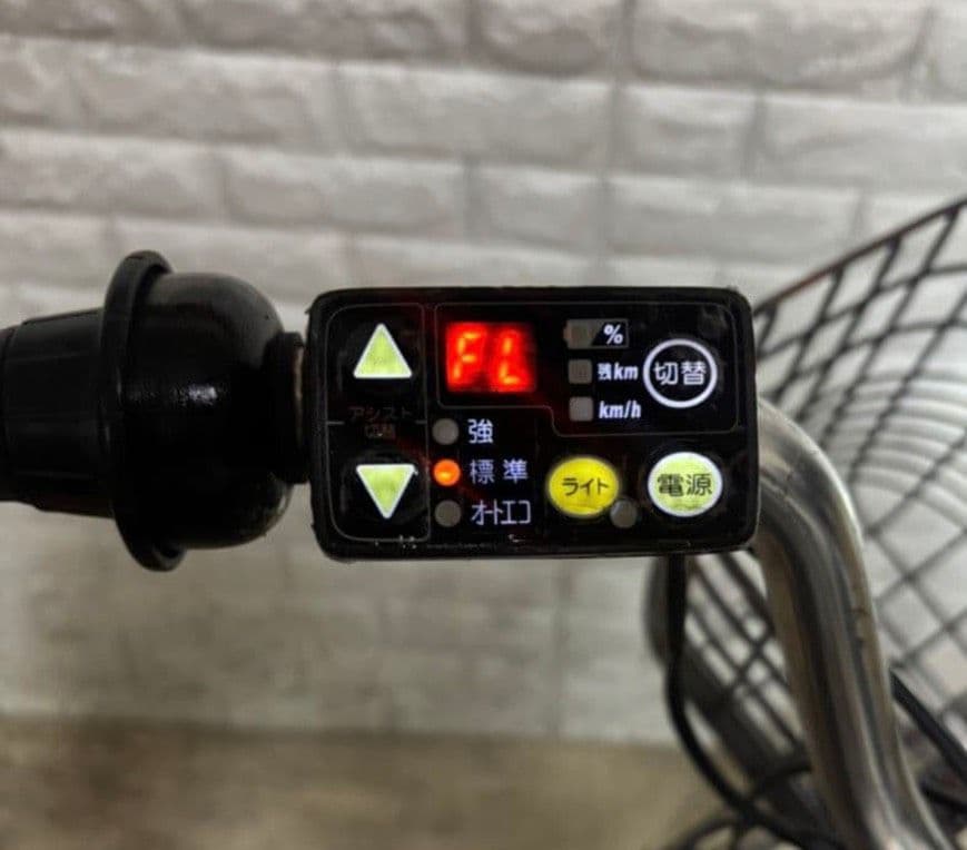 ✨前後タイヤ新品✨美品✨室内保管✨バッテリー最高レベル✨アシスタ✨電動自転車