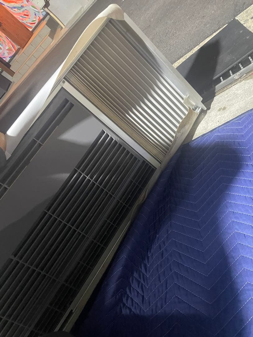 コイズミ　窓用エアコン スリムデザイン リモコン付き　KAW-1622