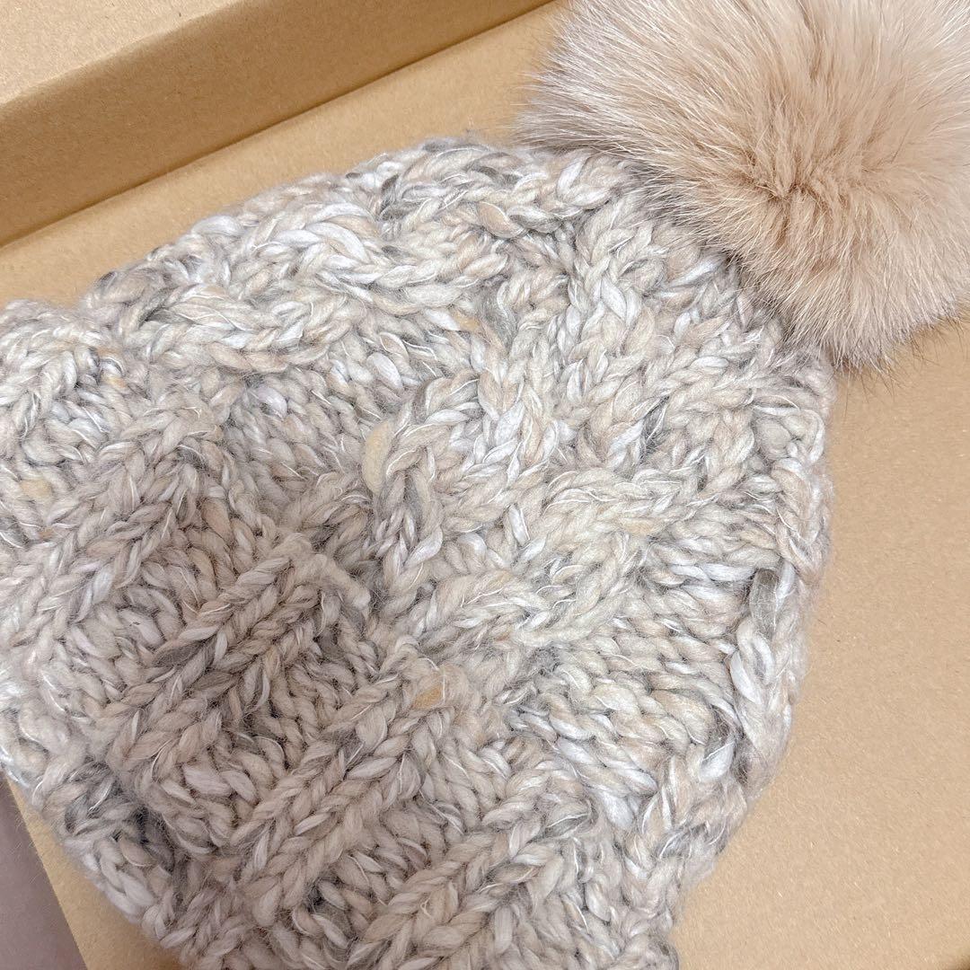【新品.未使用】♡カシラ♡ CA4LAのニット帽　リアルファーポンポン付き　♡