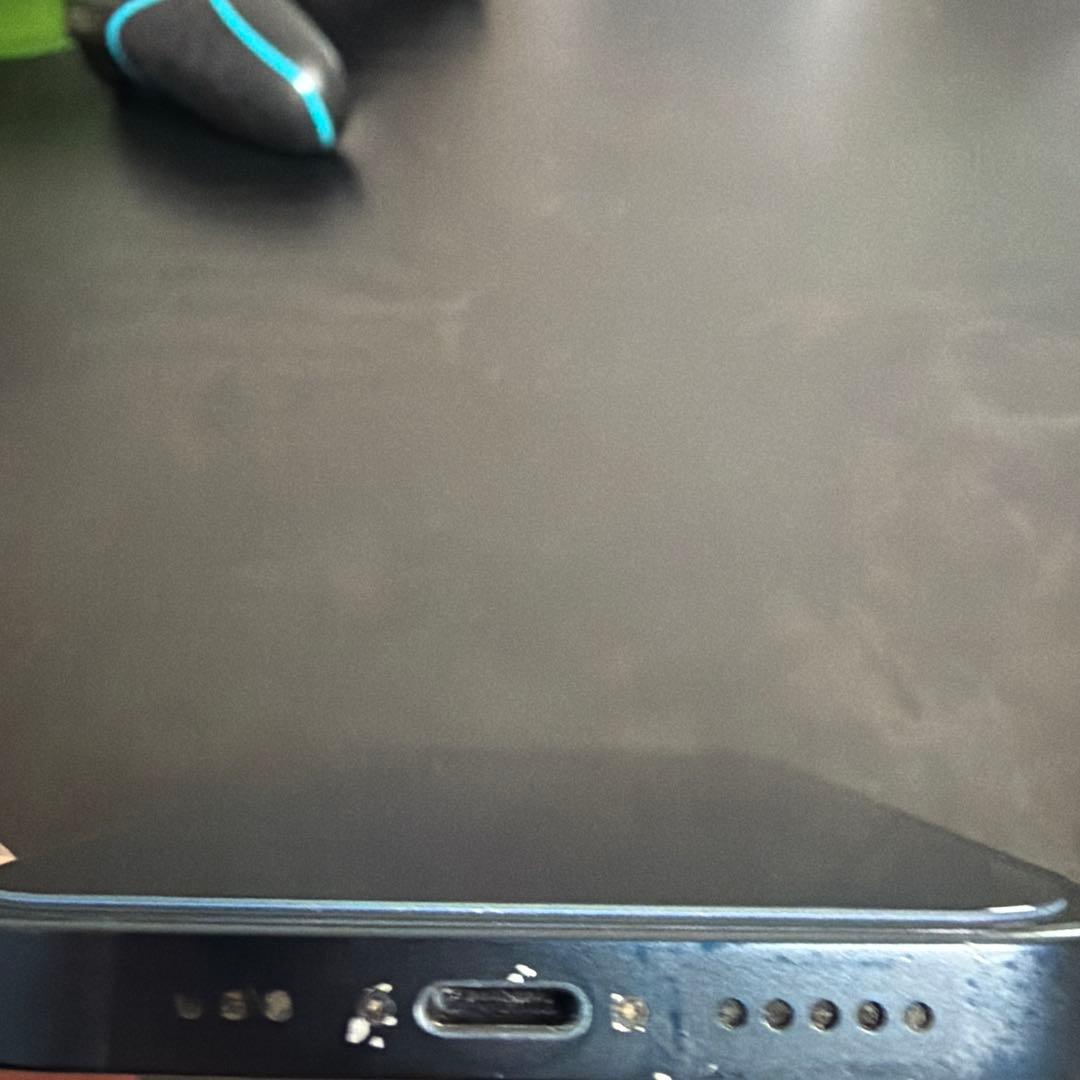 Apple iPhone 13ブラック 本体