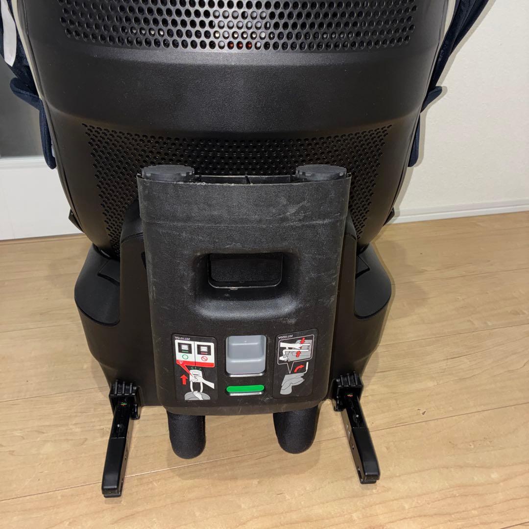 美品　エールべべ クルット5i グランス ISOFIX ネイビー 360°