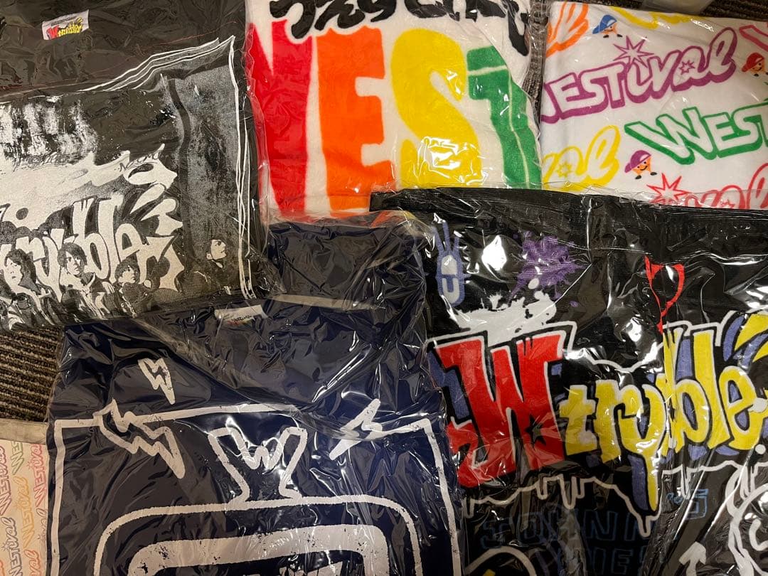 WEST. ジャニーズWEST うちわ　写真　クリアファイル