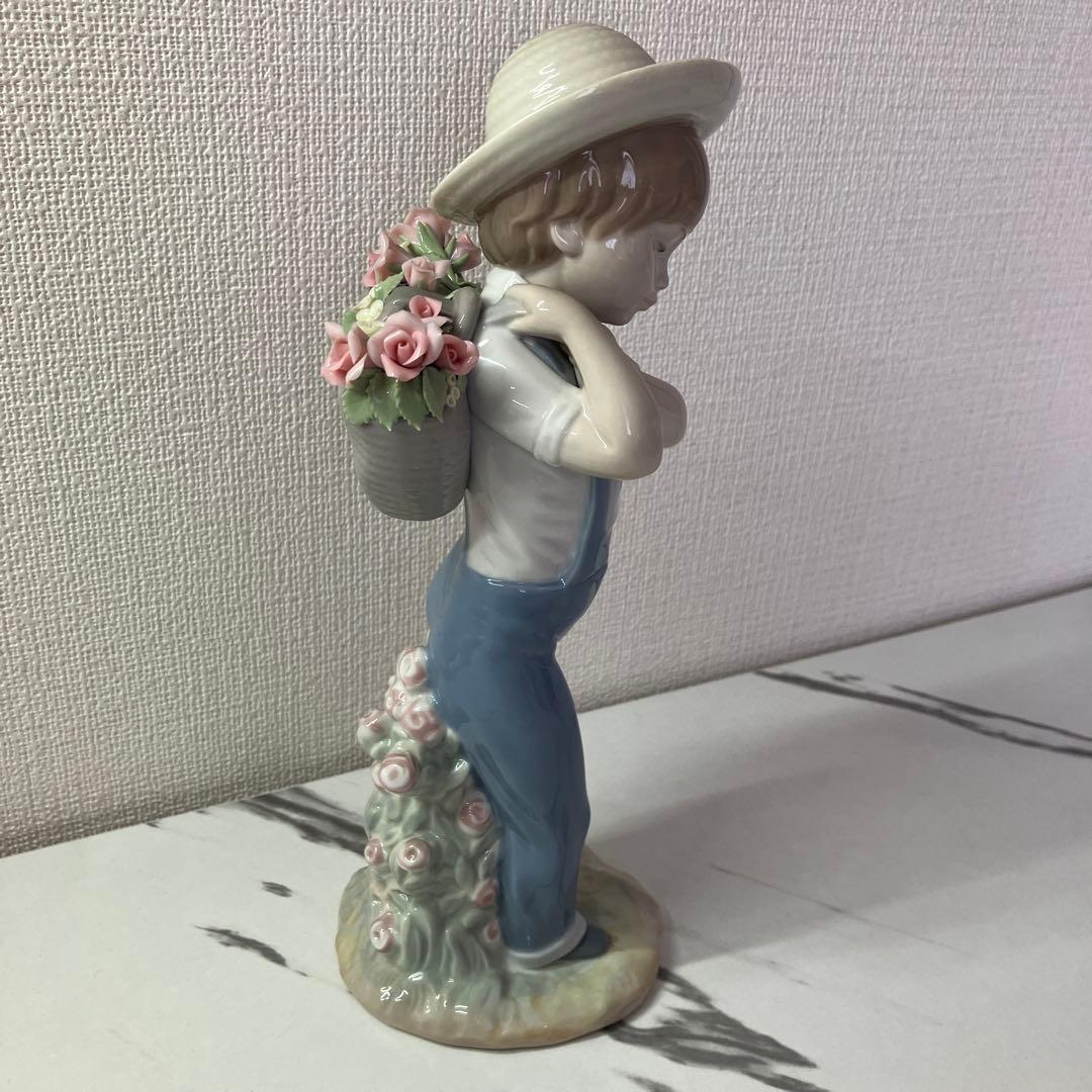 LLADRO リヤドロ 01286 花籠を背負う少年 フィギュリン 箱付