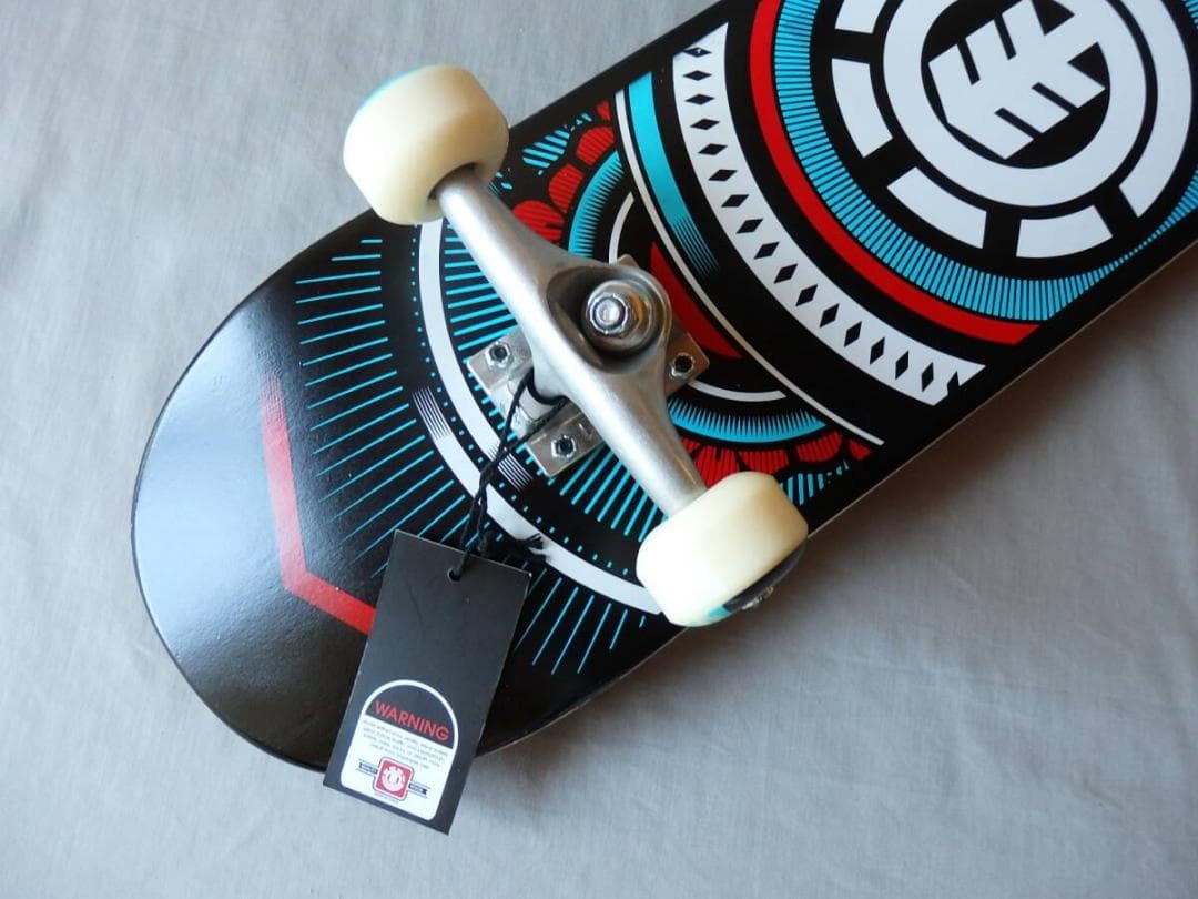 新品◆ELEMENT HATCHED COMPLETE コンプリート◆8.0