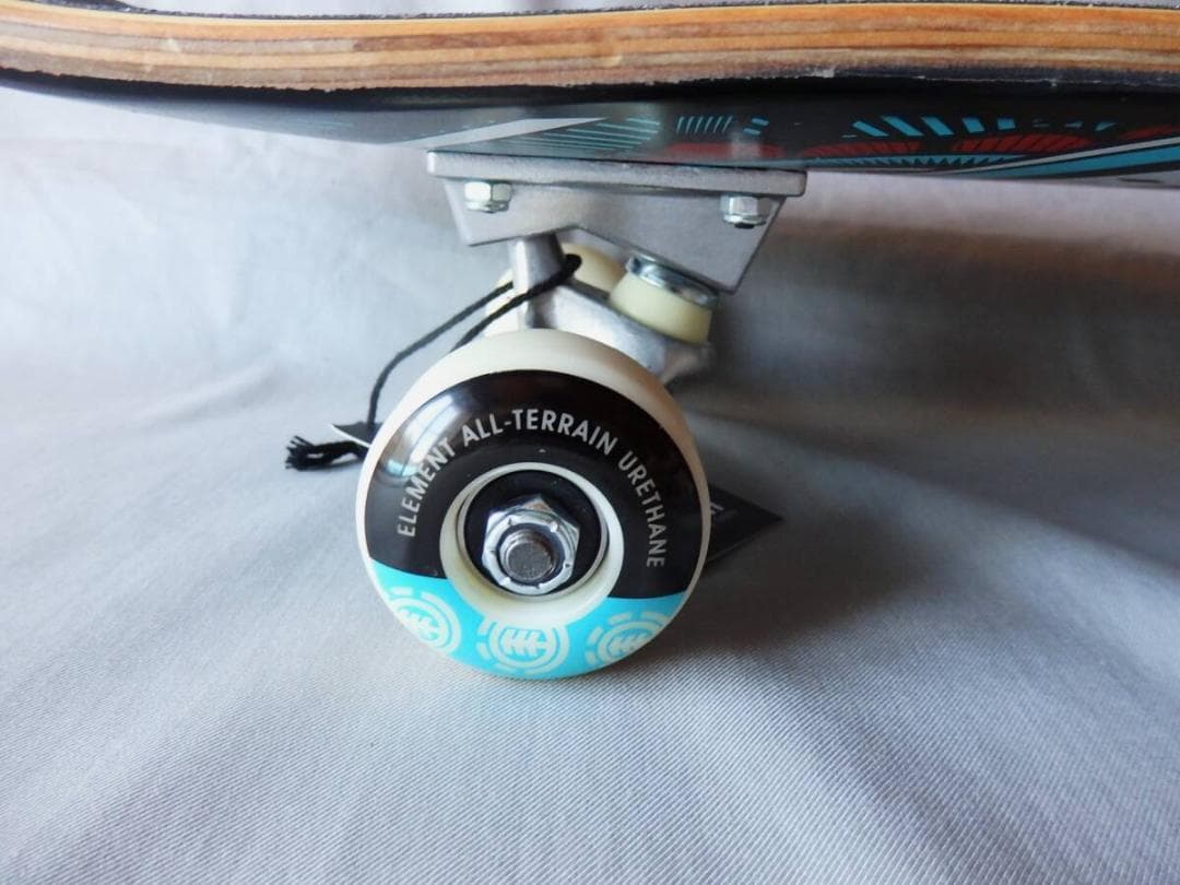 新品◆ELEMENT HATCHED COMPLETE コンプリート◆8.0