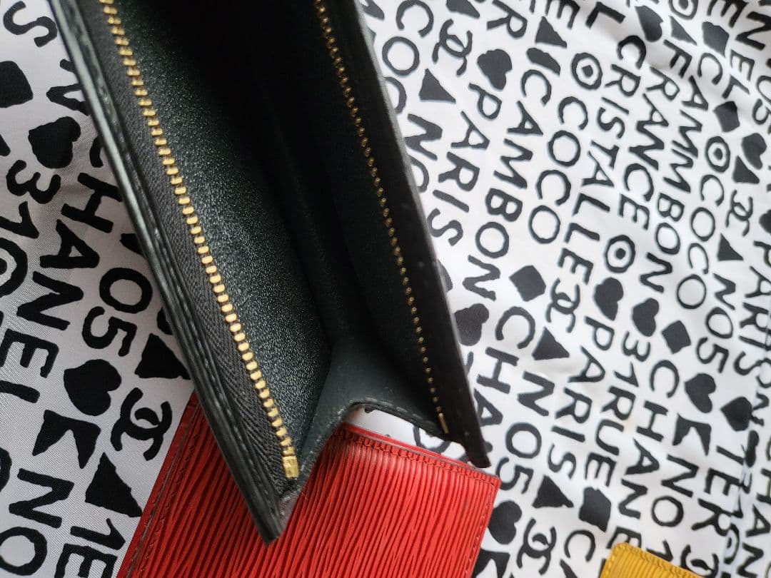 ルイヴィトン非売品エピポーチ