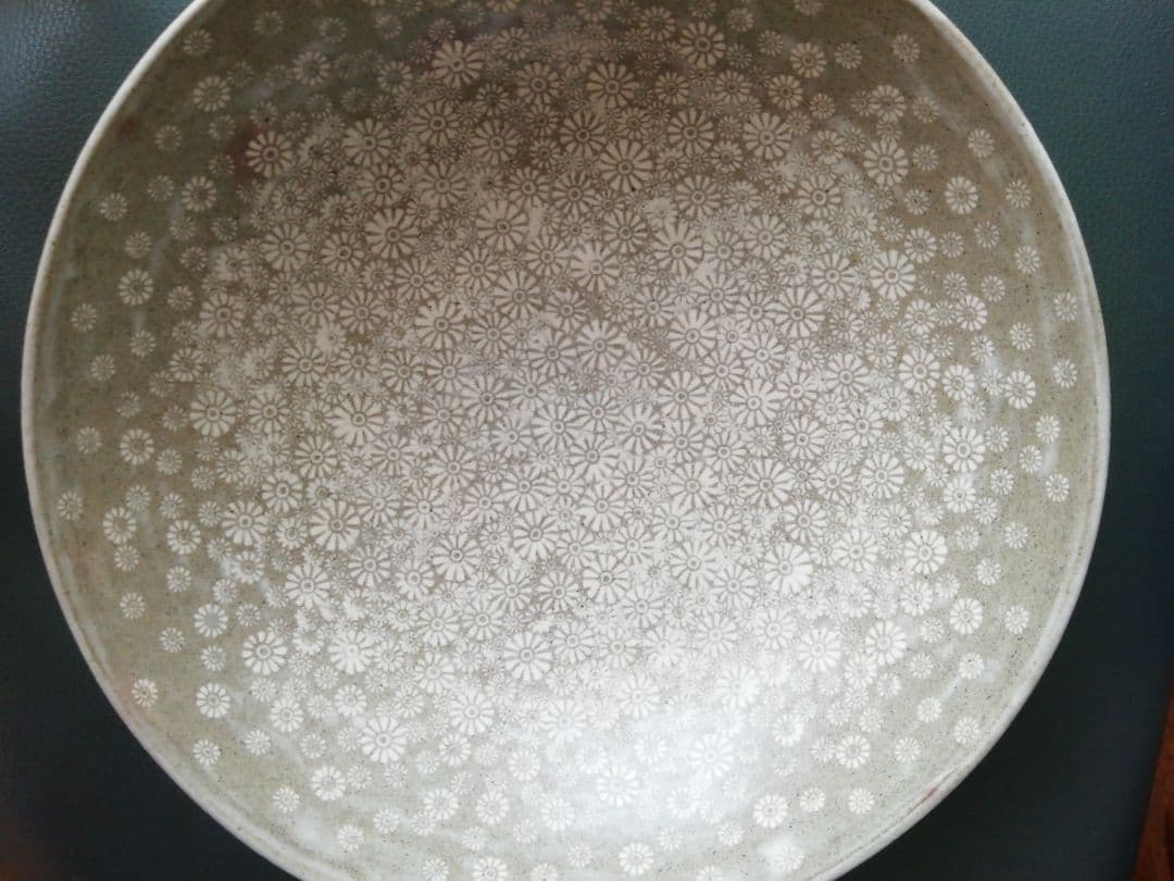 韓国人間国宝　申相浩の花三島鉢　秀作