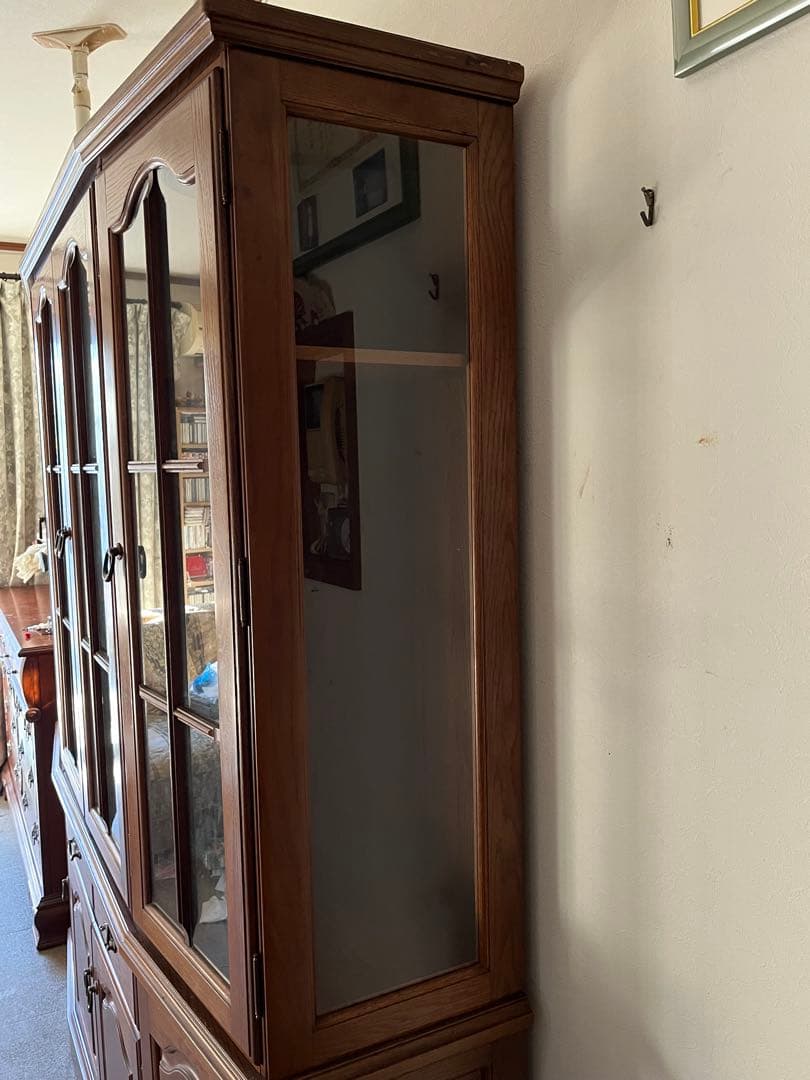 カリモク家具 コロニアルシリーズ カップボード ガラス扉　キャビネット