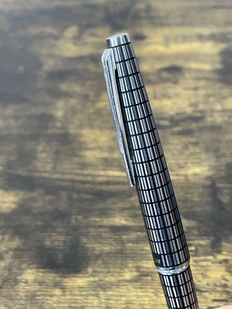 筆記確認＆洗浄済み　1978年製　18金　蝕刻　格子　パイロット　万年筆　細字