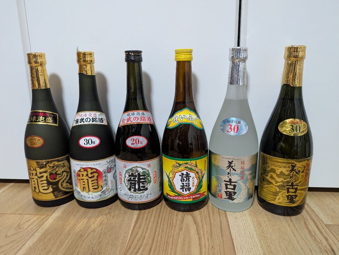 泡盛　 6本　金武龍ゴールド・龍30・龍25　せいふく　美しき古里淡麗・黒