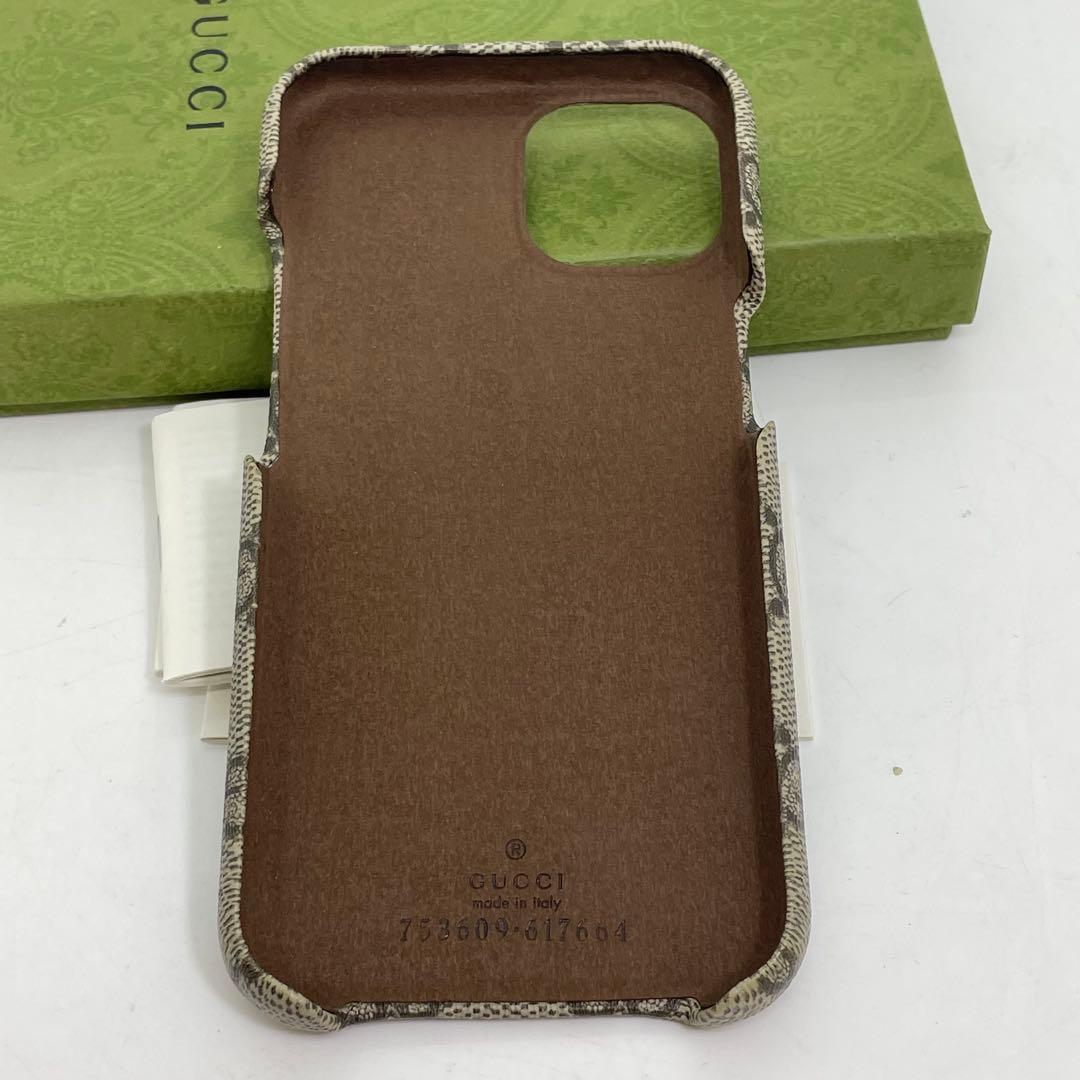 【美品】グッチ GGスプリーム iPhone14 スマホケース