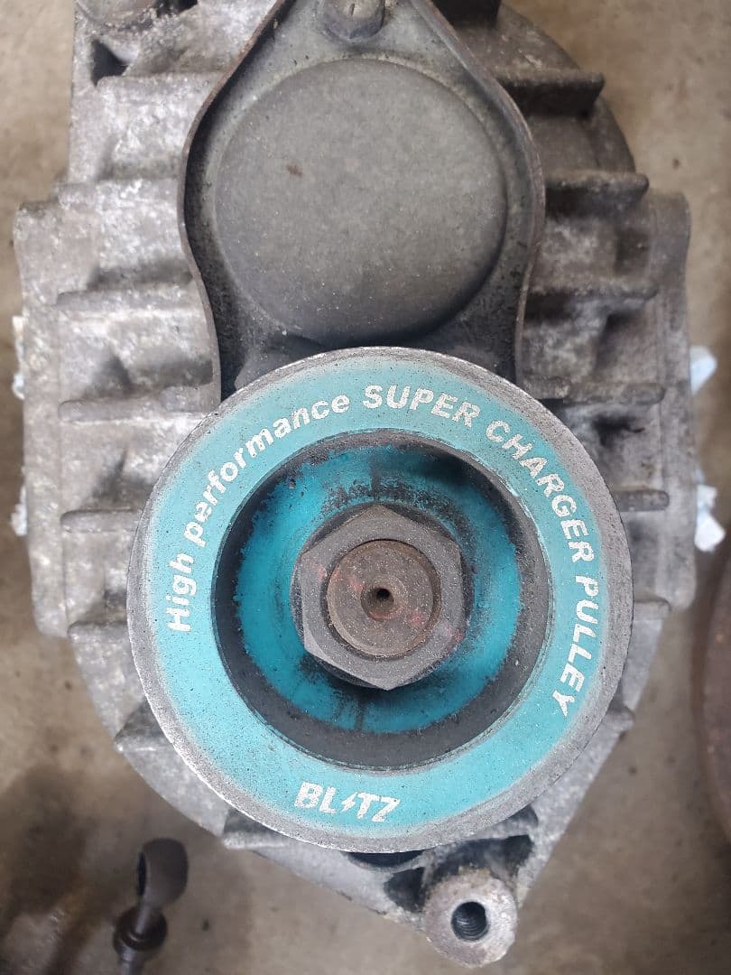 希少　RN2 BLITZプーリー付き スーパーチャージャー本体
