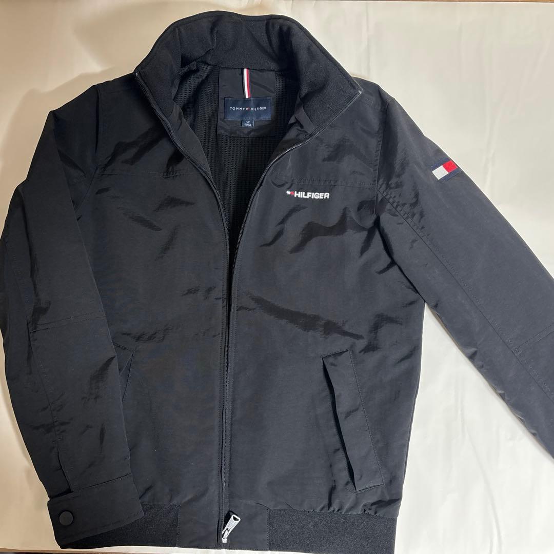  ブラックジャケット