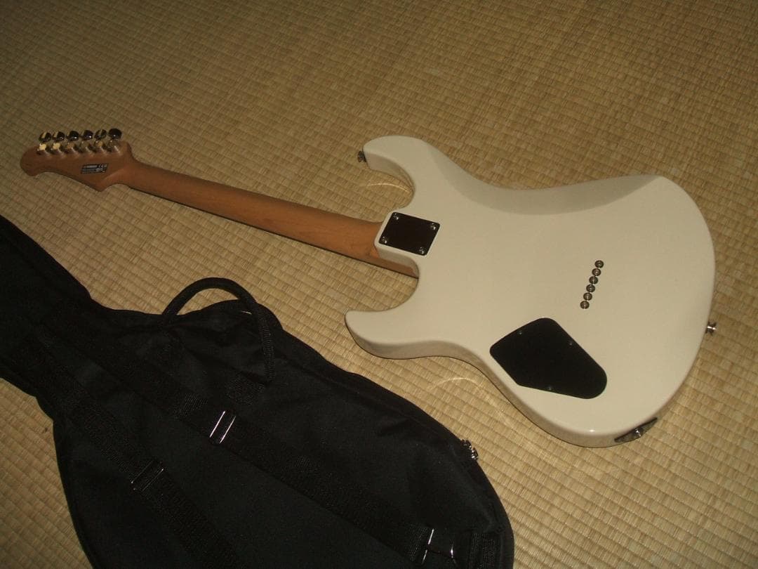 ウ*ミ様 Yamaha エレキギター PACIFICA PAC120H ギターケ