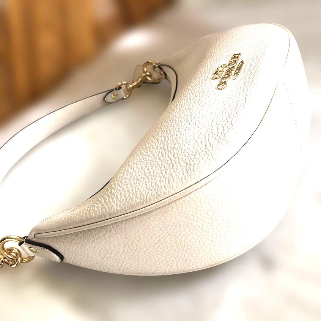 ［かなり美品］コーチ　ハーフムーン　ワンショルダー　バッグ　2way ホワイト系