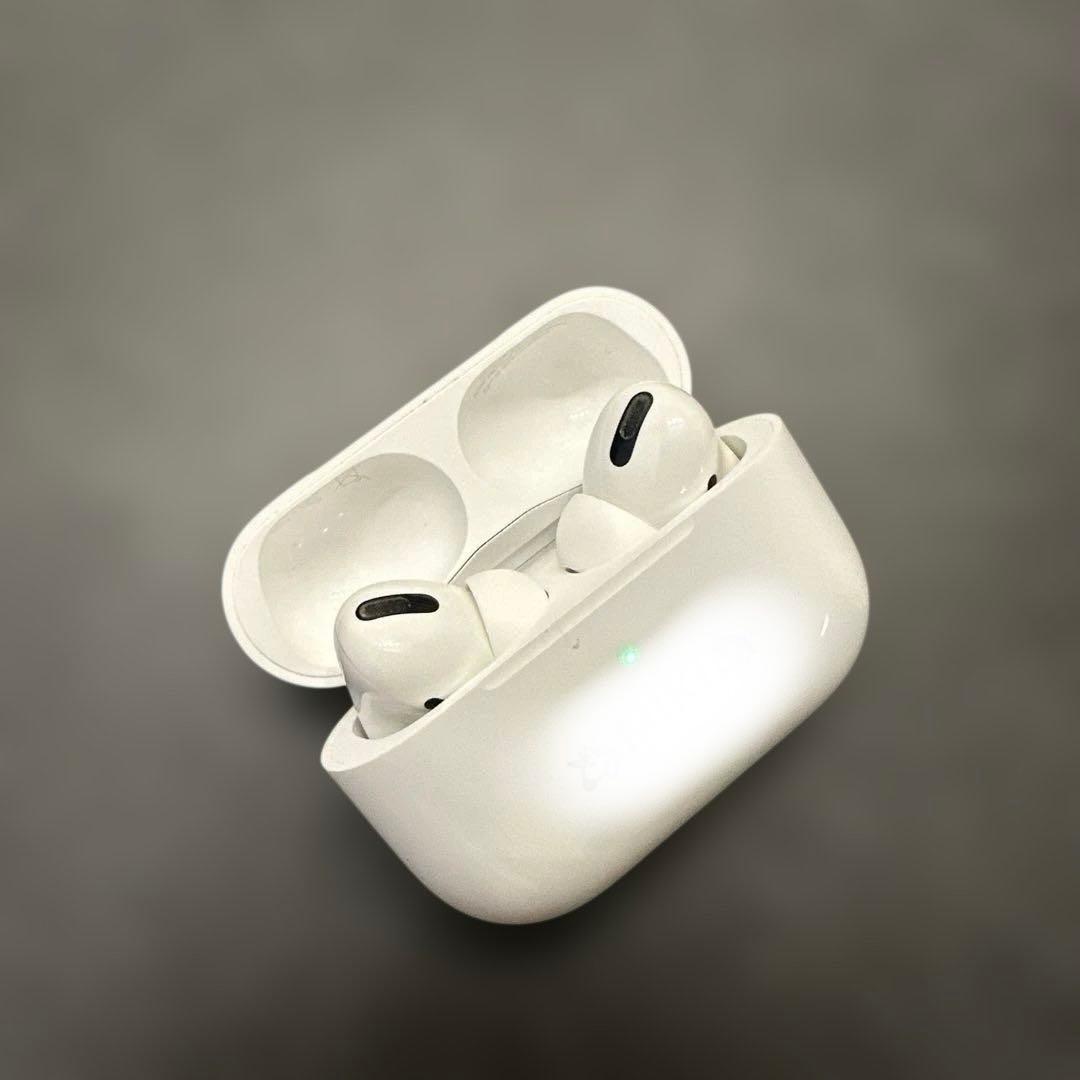 AirPodspro coachのケース付き