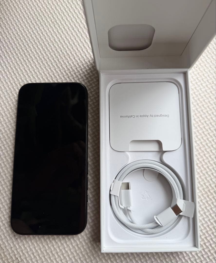 iPhone15 Pro ブラックチタニウム 256GB SIMフリー