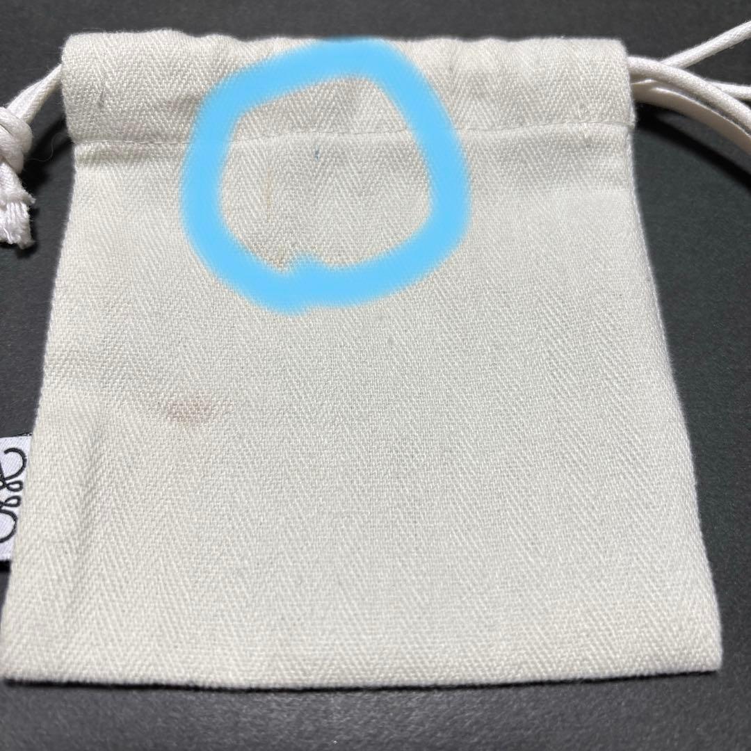 ロエベ　アナグラムブローチ　ゴールド