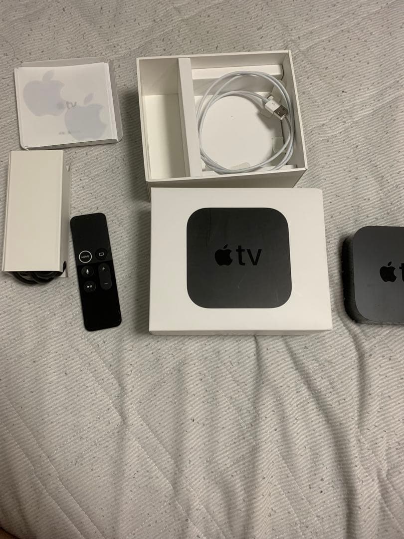 Apple TV 4K 本体 + リモコン + 箱