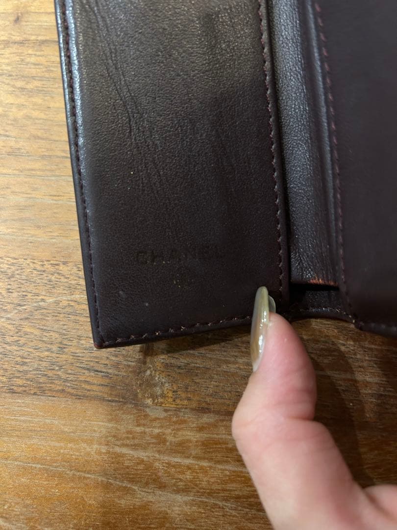 三つ折り 財布 CHANEL 黒
