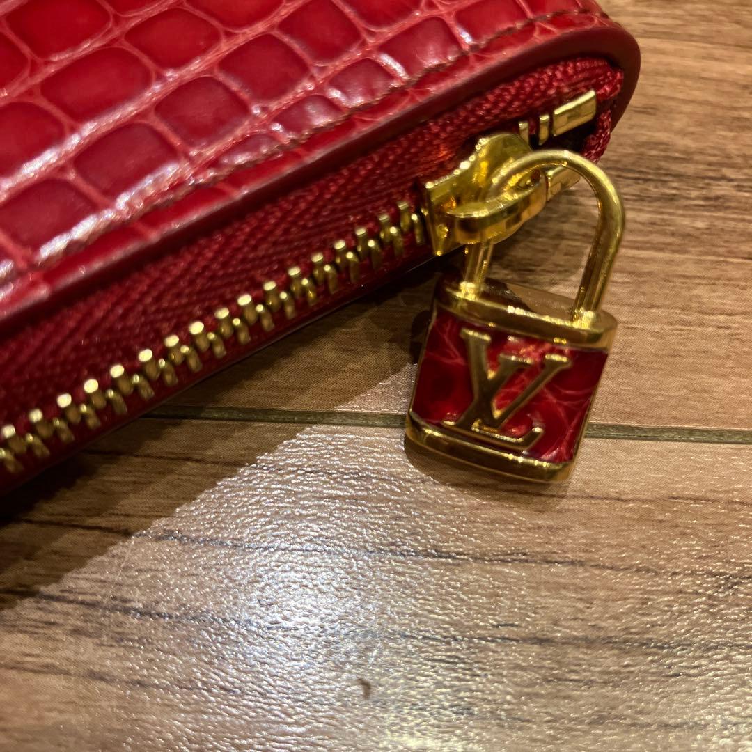 ルイヴィトン激レア赤いクロコダイル ケース