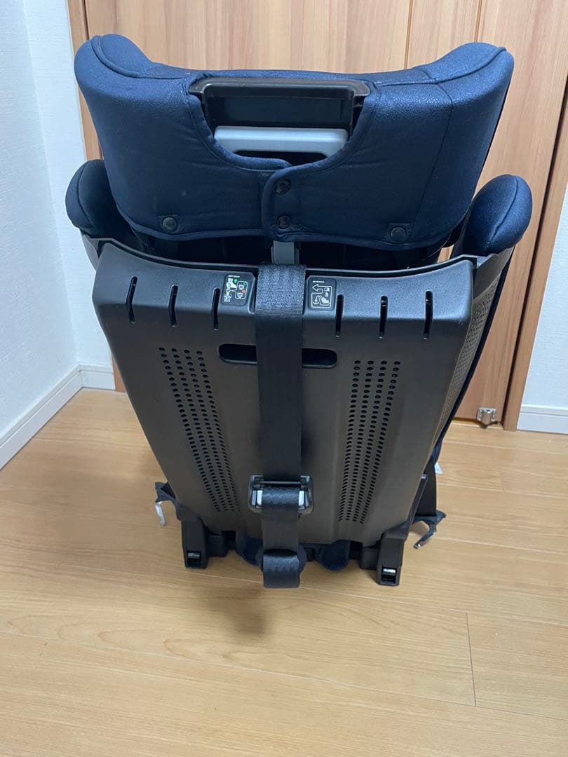 エールべべパパットグランス　グランネイビー　CF520 ジュニアシートおまけ付き