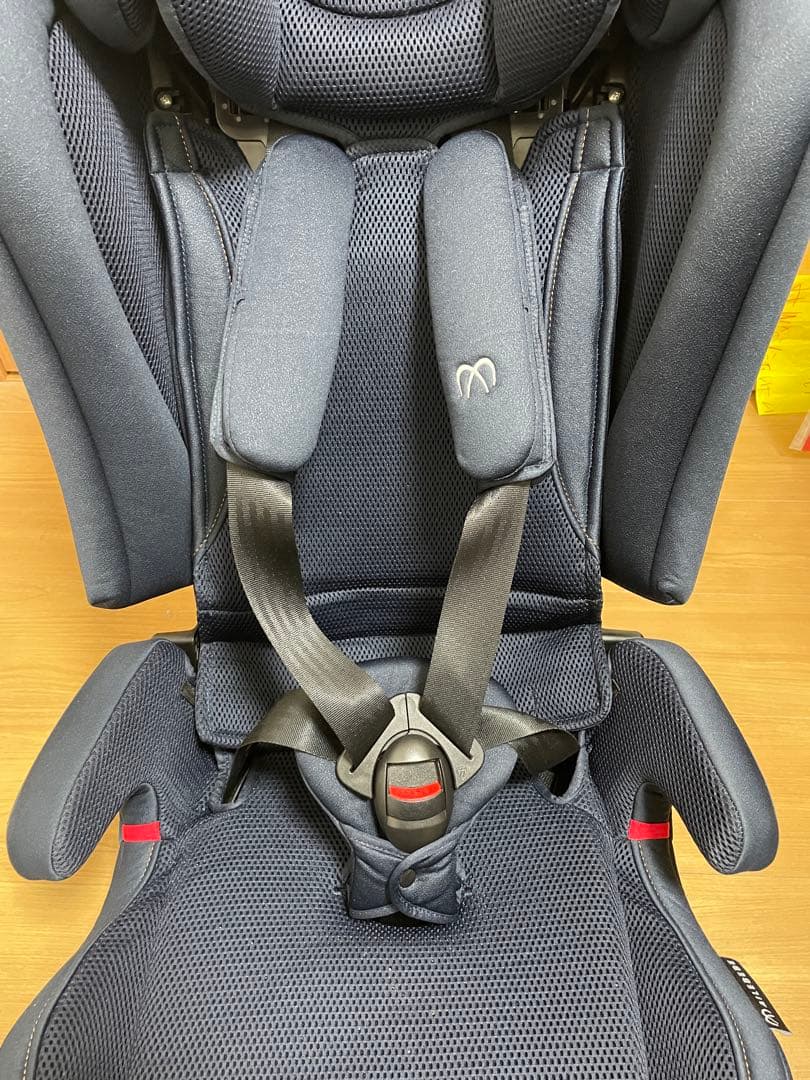 エールべべパパットグランス　グランネイビー　CF520 ジュニアシートおまけ付き