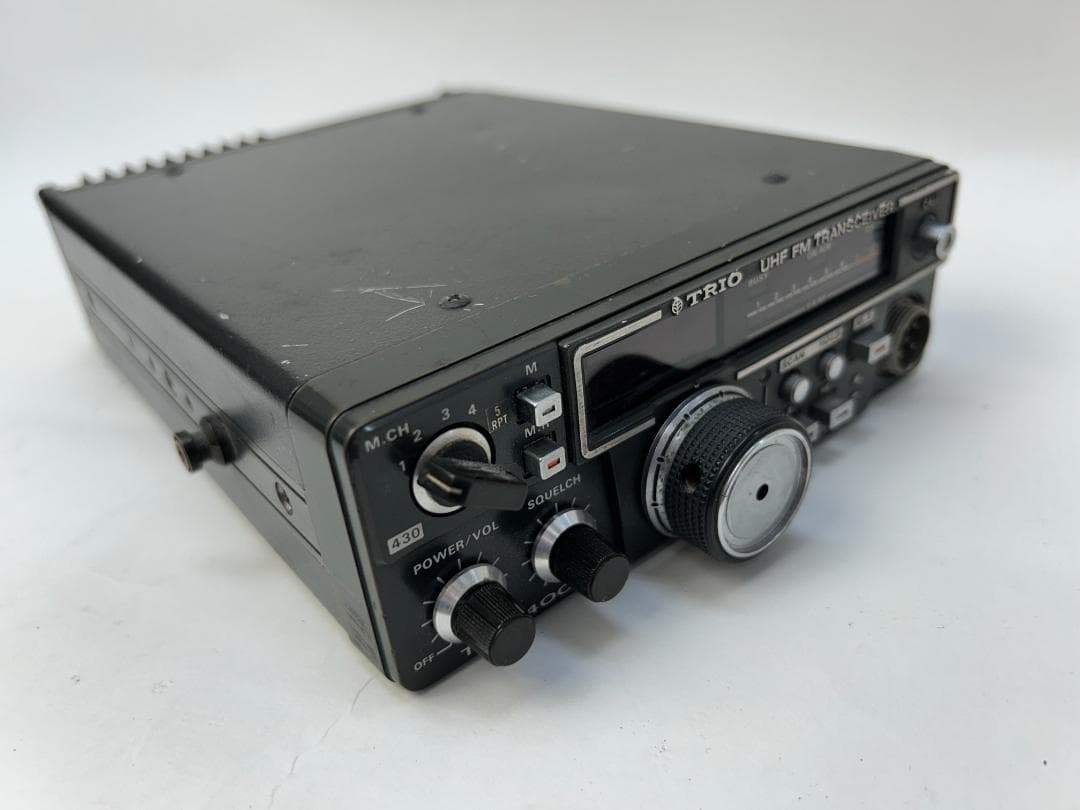 トリオ　UHF　FM　トランシーバー　TR-8400