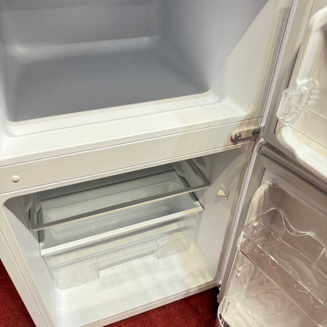 美品マックスゼン2020年製　2ドアミニ冷蔵庫　90リッター　JR090ML01