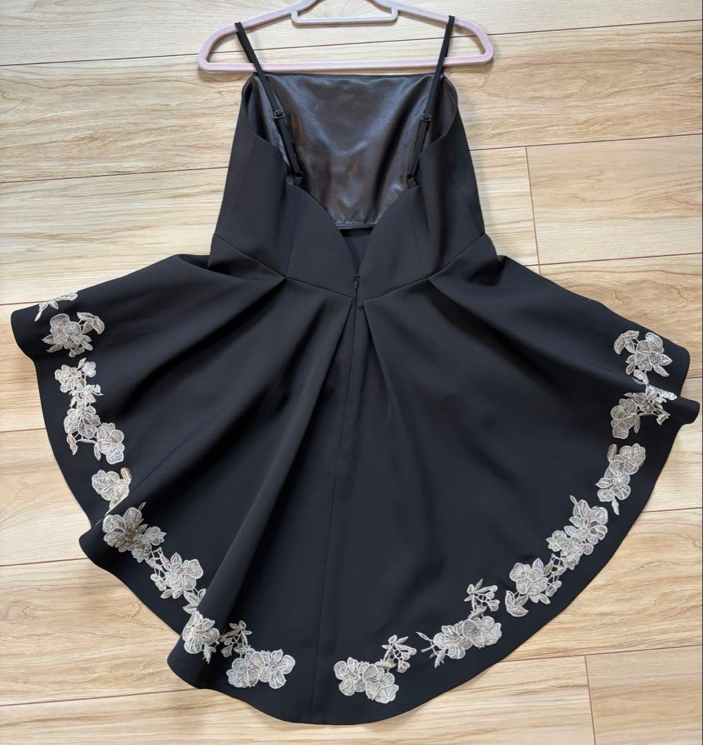 【お呼ばれ】etoll. 刺繍ペプラムビスチェ＆Iラインドレスセットアップ