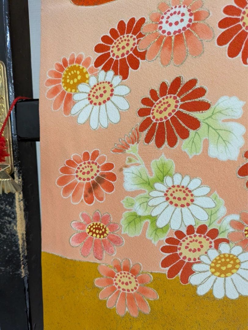 は*ー様 振袖 裄67 作家物 セミアンティーク 一つ紋 青海波に花柄金彩正絹T