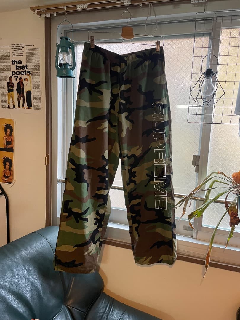 値下げ可　SUPREME spellout track pant camo M