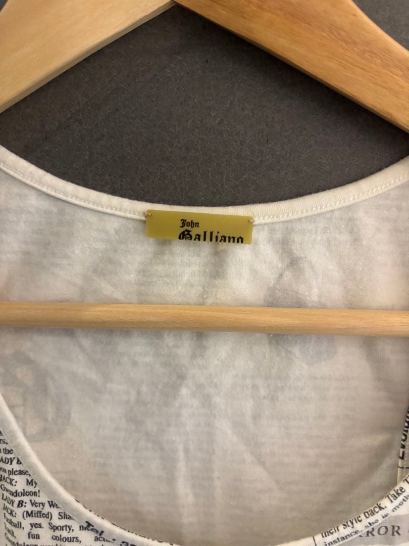 John Gallianoガリアーノ◾️ニュースペーパー柄◾️タンクトップ