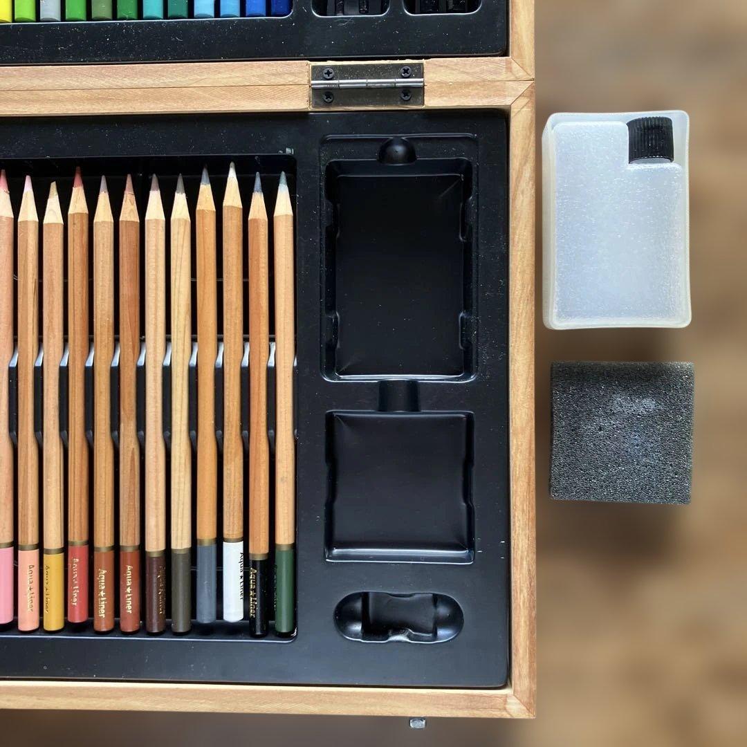 Aqua ★Liner色鉛筆セット　40本　ぬりえ