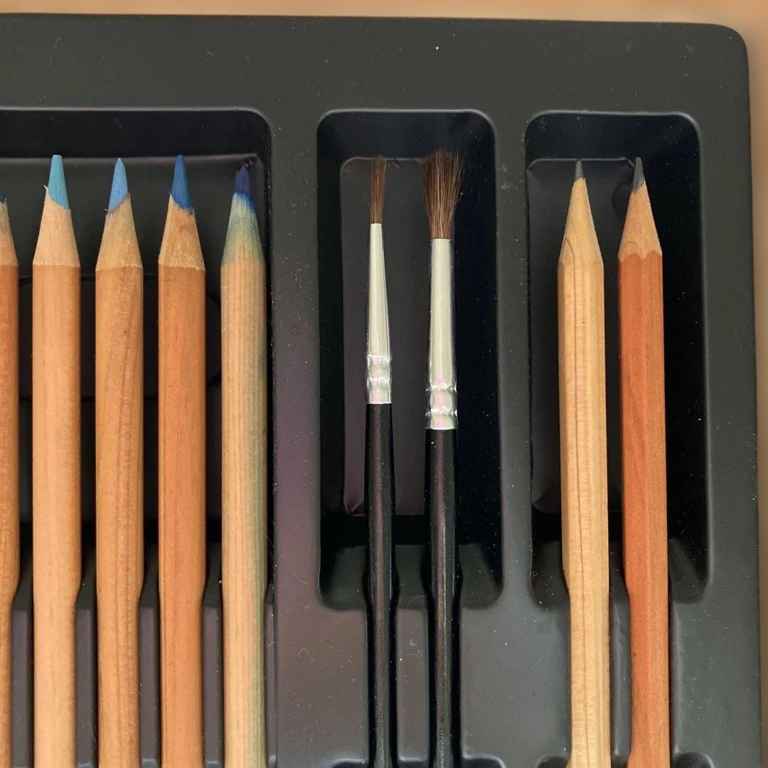 Aqua ★Liner色鉛筆セット　40本　ぬりえ