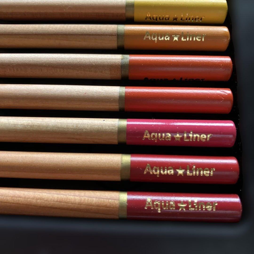 Aqua ★Liner色鉛筆セット　40本　ぬりえ