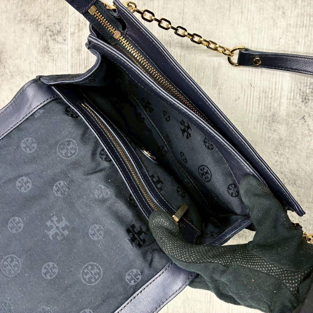 極美品 トリーバーチ エンボス デカロゴ チェーン ショルダーバッグ 斜め掛け